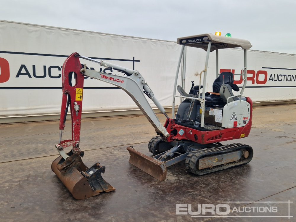 2019 Takeuchi TB216 - Minikotró: 1 kép. 2019 Takeuchi TB216 - Minikotró: 1 kép.