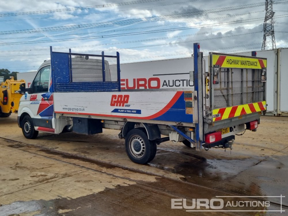 2019 Volkswagen Crafter CR35 TDI - Platós kisteherautó: 3 kép. 2019 Volkswagen Crafter CR35 TDI - Platós kisteherautó: 3 kép.