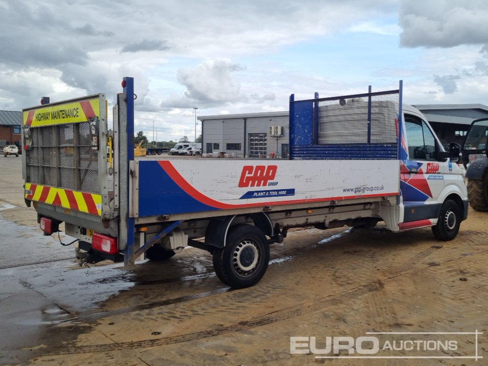 2019 Volkswagen Crafter CR35 TDI - Platós kisteherautó: 5 kép. 2019 Volkswagen Crafter CR35 TDI - Platós kisteherautó: 5 kép.