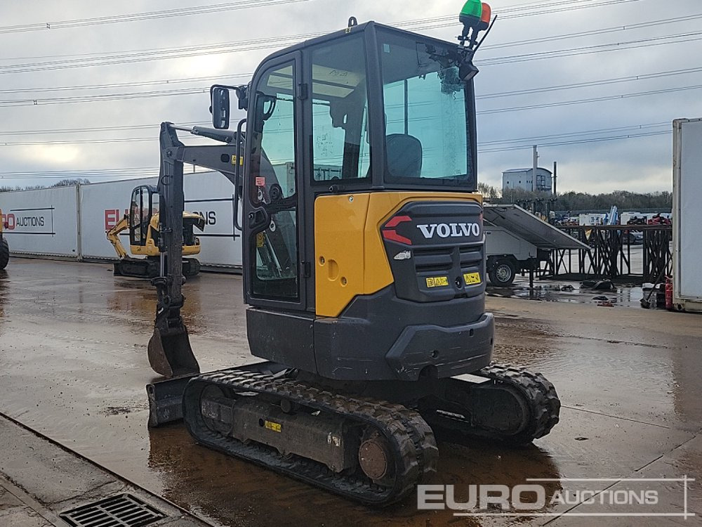2019 Volvo ECR25D - Minikotró: 3 kép. 2019 Volvo ECR25D - Minikotró: 3 kép.