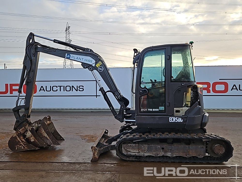 2019 Volvo ECR50D - Minikotró: 2 kép. 2019 Volvo ECR50D - Minikotró: 2 kép.