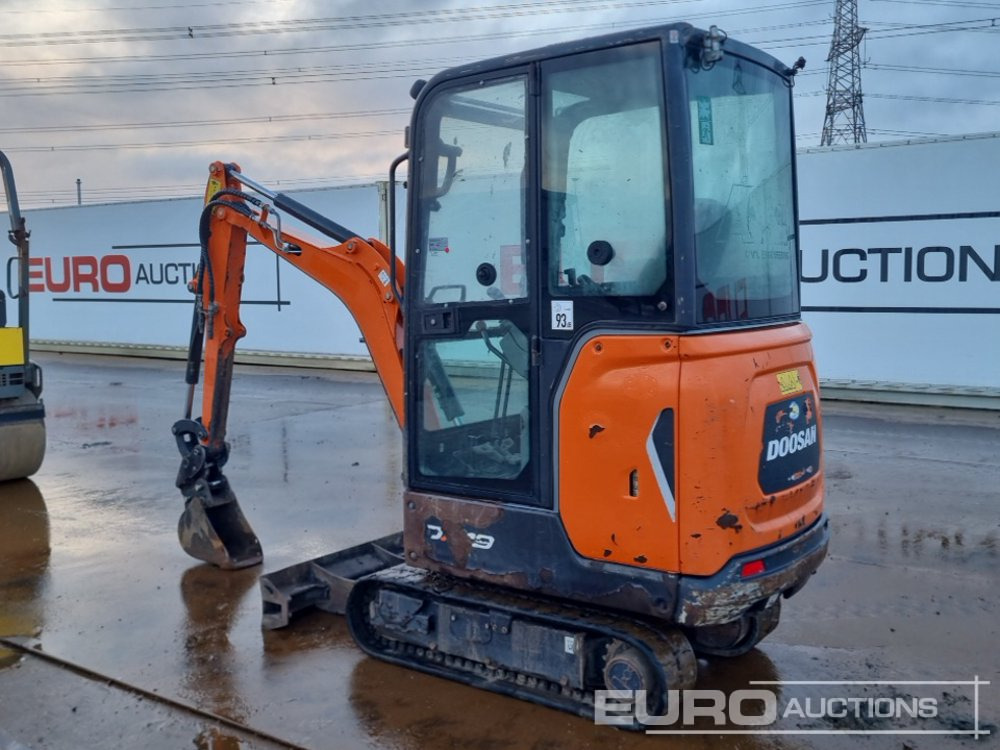 2020 Doosan DX19 - Minikotró: 3 kép. 2020 Doosan DX19 - Minikotró: 3 kép.
