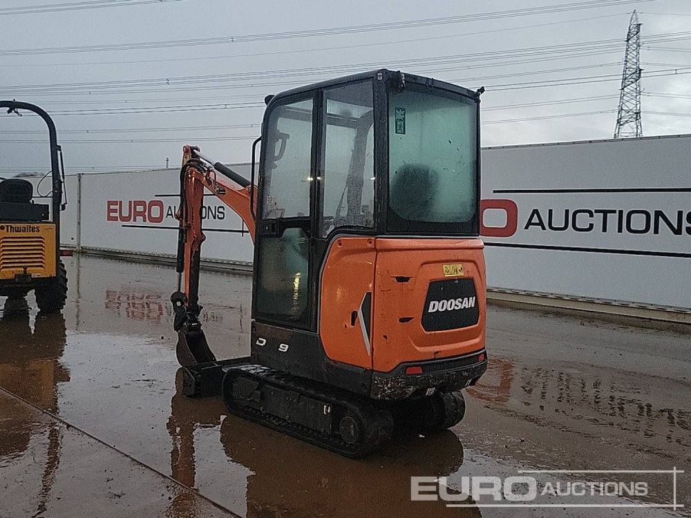 2020 Doosan DX19 - Minikotró: 3 kép. 2020 Doosan DX19 - Minikotró: 3 kép.