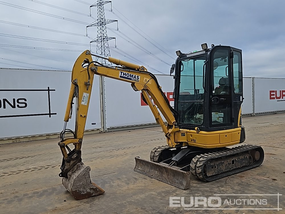2020 Komatsu PC26MR-3 - Minikotró: 1 kép. 2020 Komatsu PC26MR-3 - Minikotró: 1 kép.