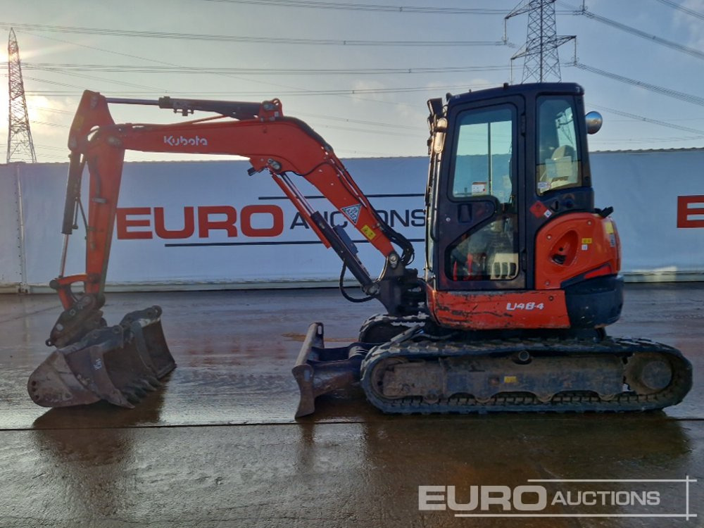 2020 Kubota U48-4 - Minikotró: 2 kép. 2020 Kubota U48-4 - Minikotró: 2 kép.