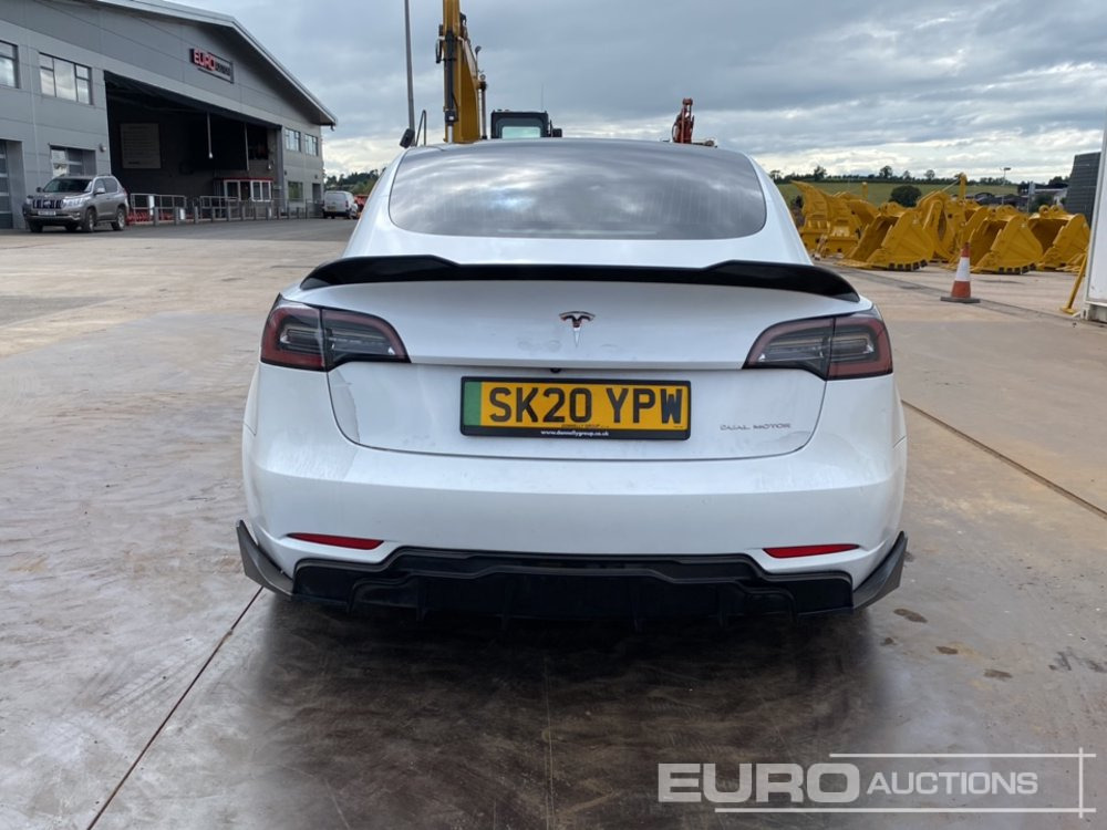 2020 Tesla Model 3 Long Range - Autó: 4 kép. 2020 Tesla Model 3 Long Range - Autó: 4 kép.