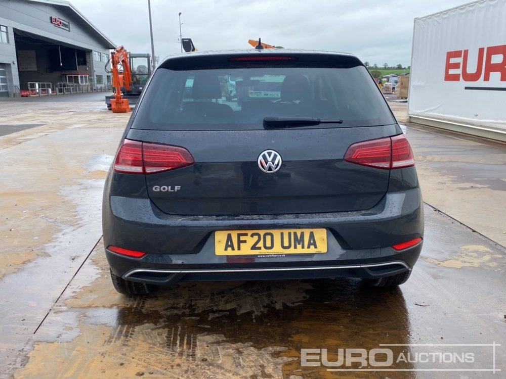 2020 Volkswagen Golf - Autó: 4 kép. 2020 Volkswagen Golf - Autó: 4 kép.