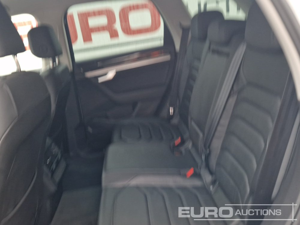 Terepjáró/ SUV 2020 Volkswagen Touareg: 16 kép.