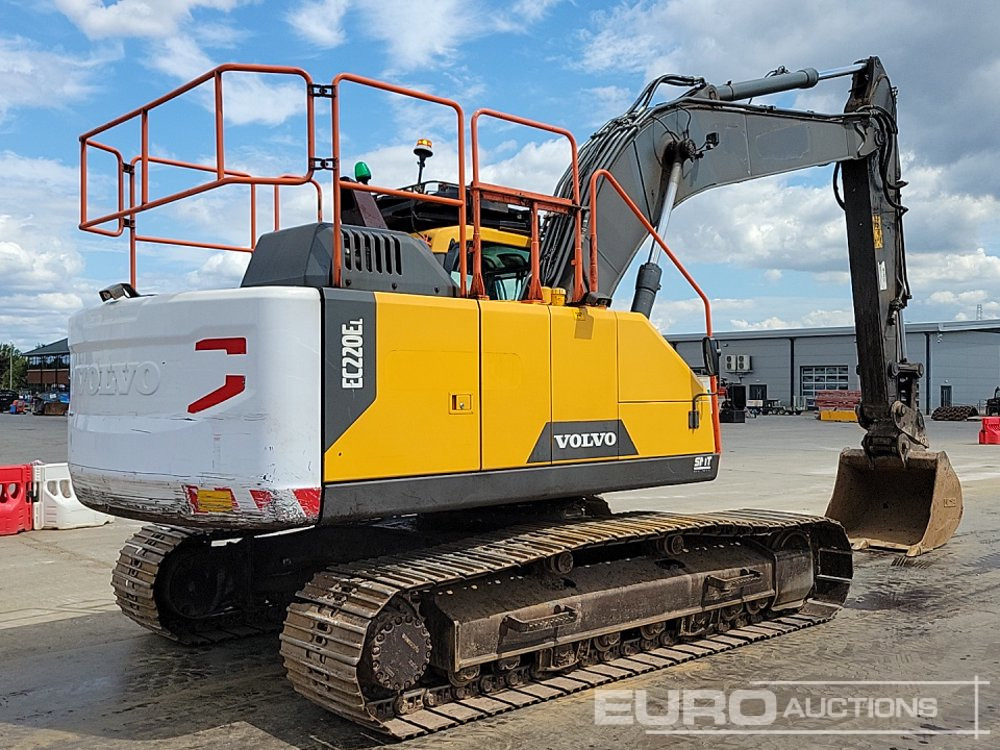 2020 Volvo EC220EL - Lánctalpas kotró: 5 kép. 2020 Volvo EC220EL - Lánctalpas kotró: 5 kép.