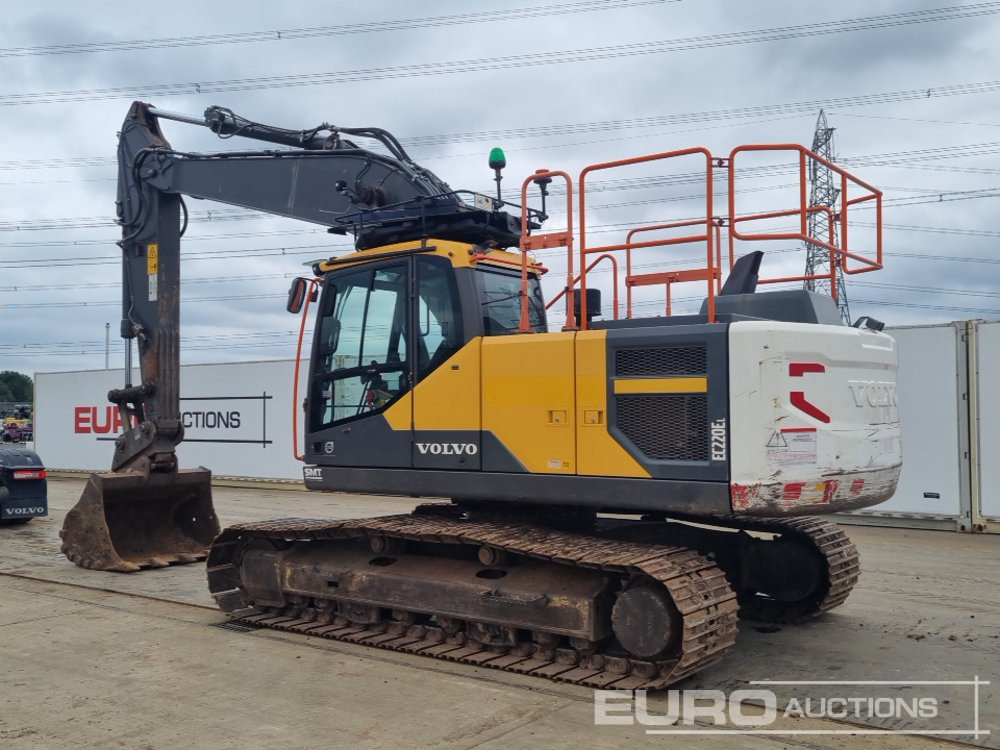 2020 Volvo EC220EL - Lánctalpas kotró: 3 kép. 2020 Volvo EC220EL - Lánctalpas kotró: 3 kép.