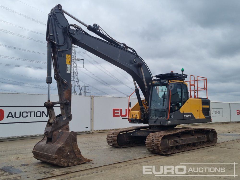 2020 Volvo EC220EL - Lánctalpas kotró: 1 kép. 2020 Volvo EC220EL - Lánctalpas kotró: 1 kép.