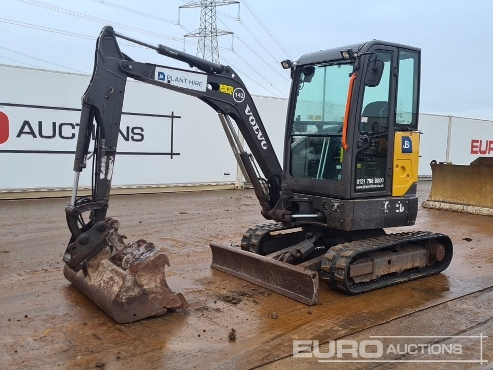 2020 Volvo ECR25D - Minikotró: 1 kép. 2020 Volvo ECR25D - Minikotró: 1 kép.