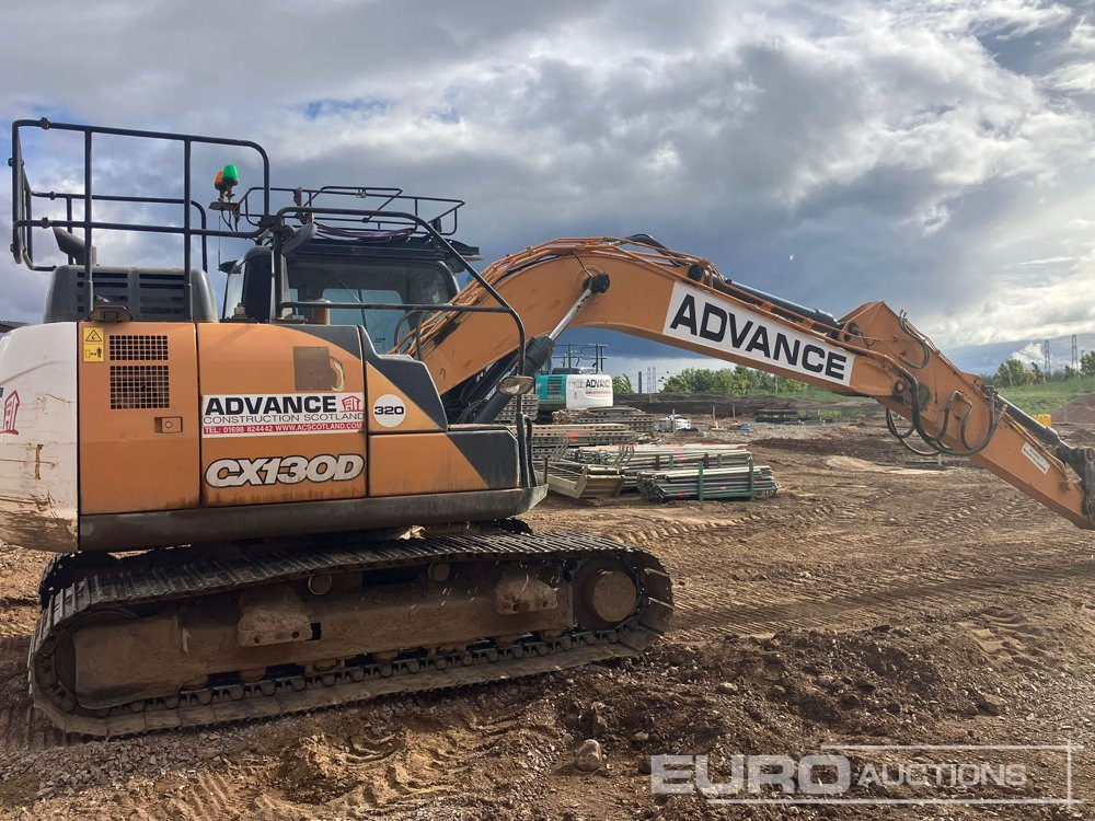 2021 Case CX130D - Lánctalpas kotró: 3 kép. 2021 Case CX130D - Lánctalpas kotró: 3 kép.