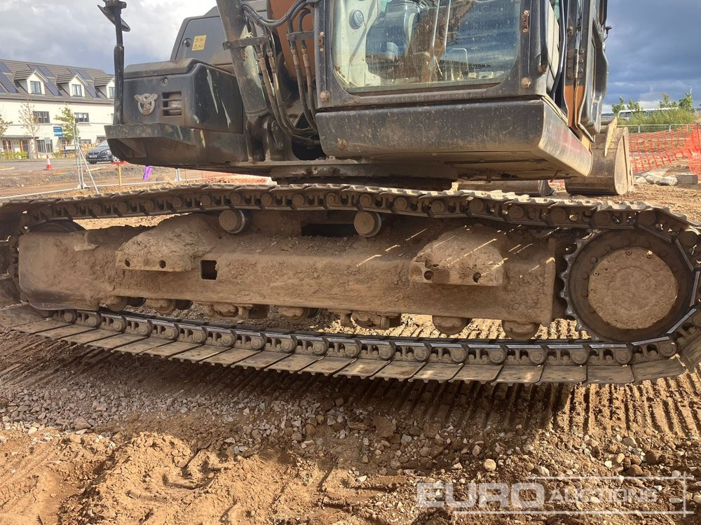 2021 Case CX130D - Lánctalpas kotró: 5 kép. 2021 Case CX130D - Lánctalpas kotró: 5 kép.