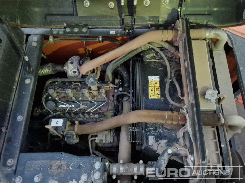 Lánctalpas kotró 2021 Doosan DX140LC-7: 37 kép. Lánctalpas kotró 2021 Doosan DX140LC-7: 37 kép.