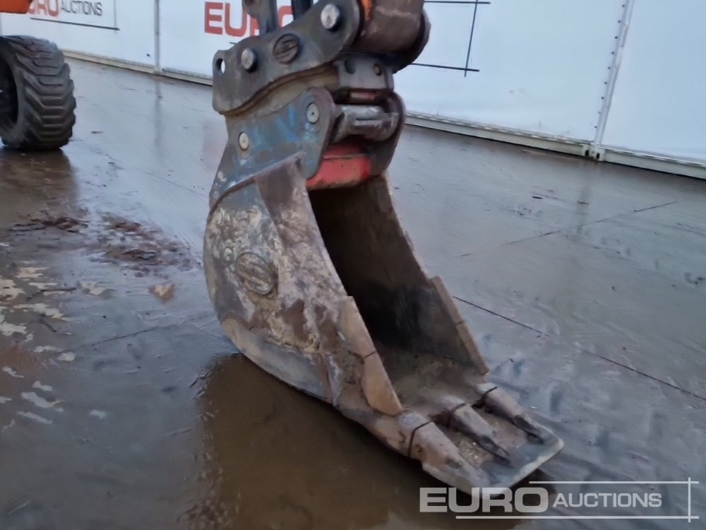 Lánctalpas kotró 2021 Doosan DX140LC-7: 20 kép. Lánctalpas kotró 2021 Doosan DX140LC-7: 20 kép.