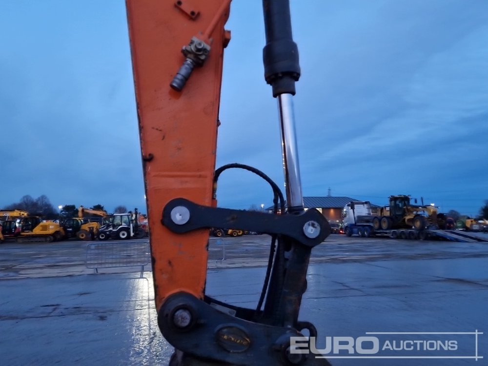 Lánctalpas kotró 2021 Doosan DX140LC-7: 24 kép. Lánctalpas kotró 2021 Doosan DX140LC-7: 24 kép.