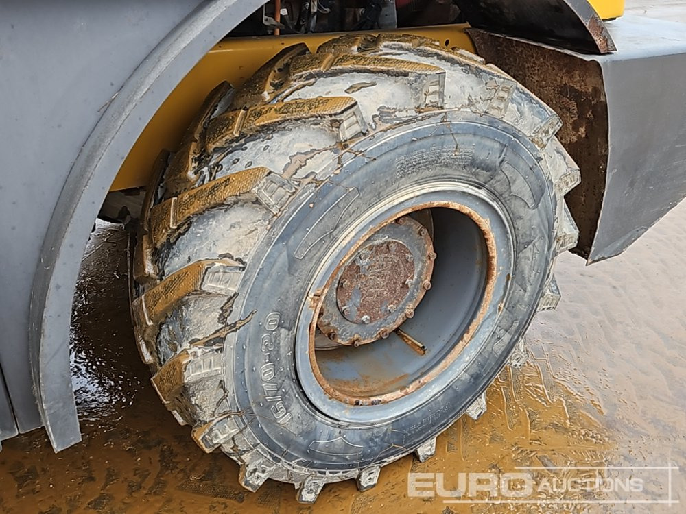 Gumikerekes homlokrakodó 2021 HZM 925: 10 kép.