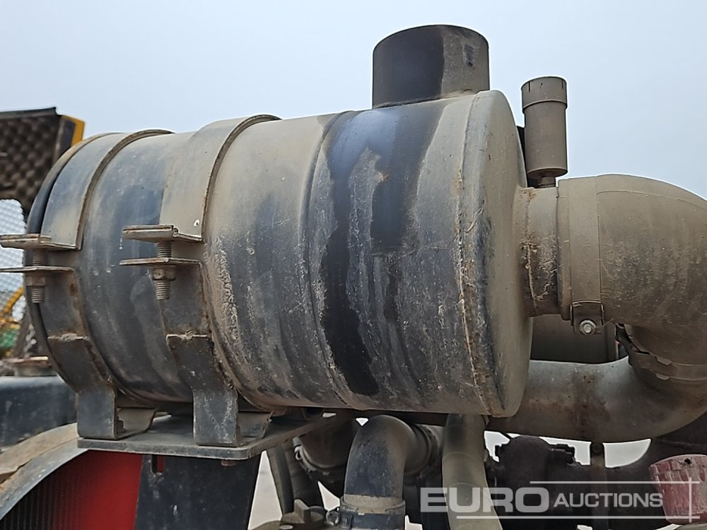 Gumikerekes homlokrakodó 2021 HZM 925: 41 kép.