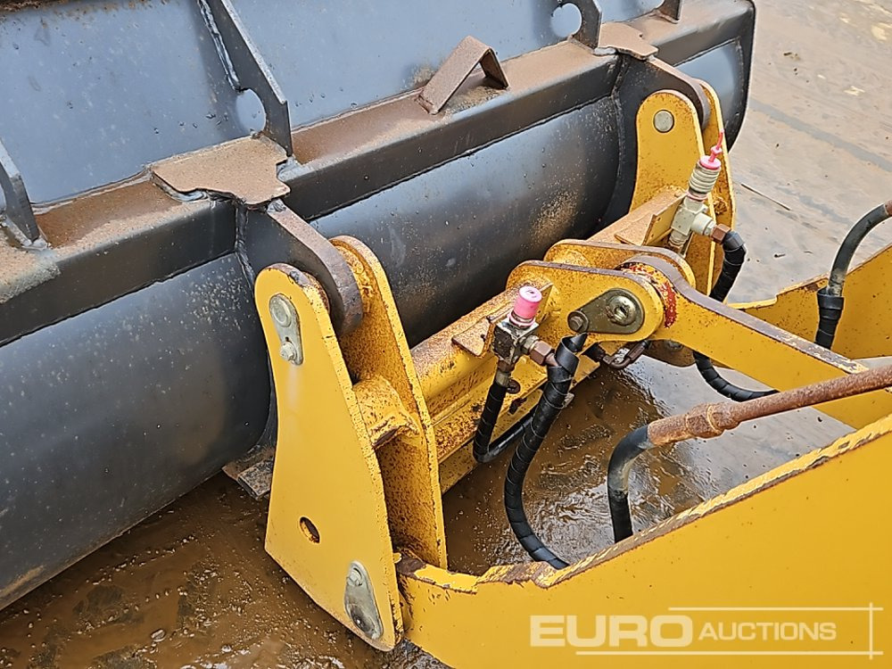 Gumikerekes homlokrakodó 2021 HZM 925: 20 kép.