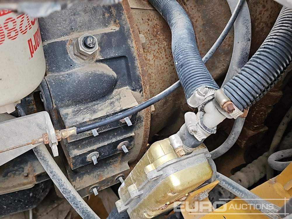 Gumikerekes homlokrakodó 2021 HZM 925: 39 kép.