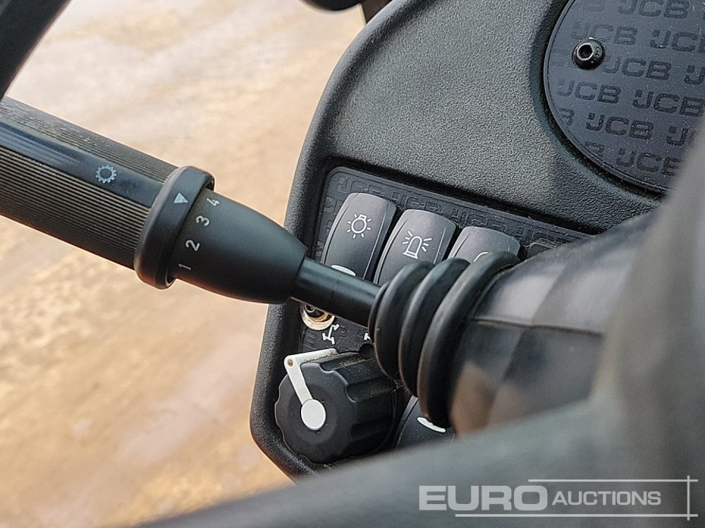 Teleszkópos rakodó 2021 JCB 540-140 Hi Viz: 38 kép.