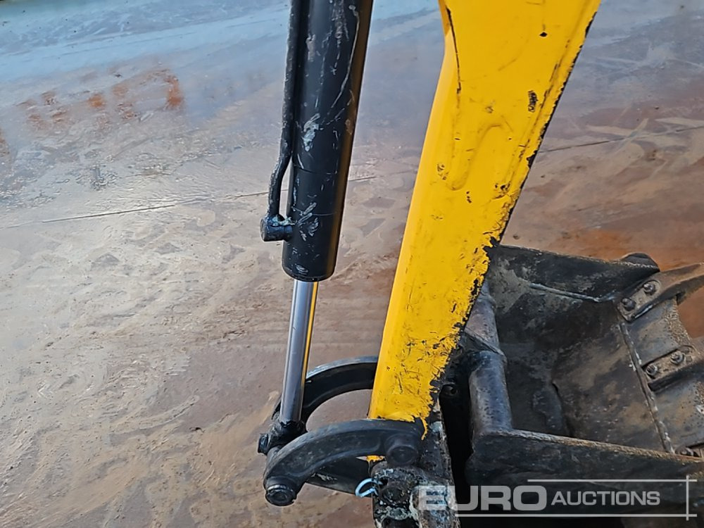 Minikotró 2021 JCB 8008CTS: 29 kép.