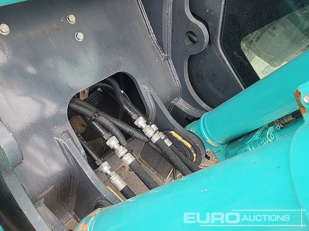 Lánctalpas kotró 2021 Kobelco SK130LC-11: 19 kép.