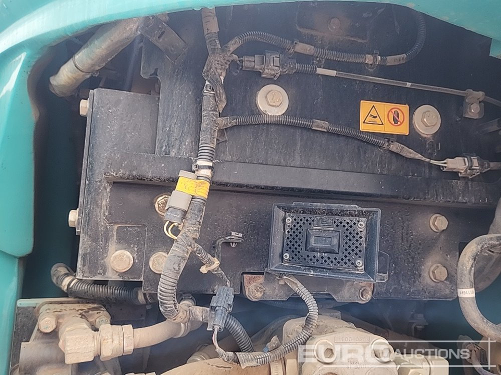 Lánctalpas kotró 2021 Kobelco SK140SRLC-7: 33 kép.