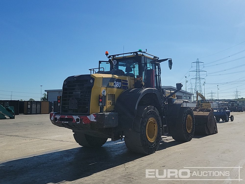 2021 Komatsu WA380-8E0 - Gumikerekes homlokrakodó: 5 kép. 2021 Komatsu WA380-8E0 - Gumikerekes homlokrakodó: 5 kép.