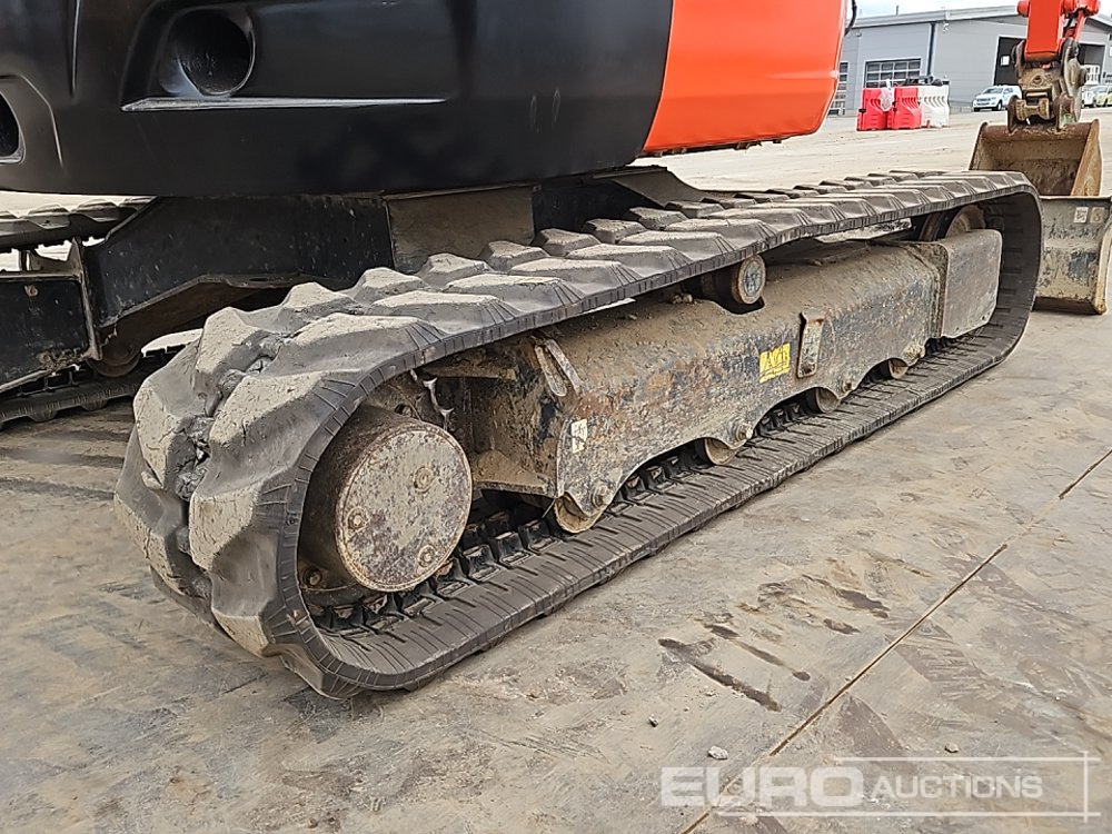 Minikotró 2021 Kubota U36-4: 13 kép.
