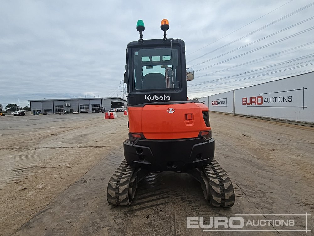 2021 Kubota U36-4 - Minikotró: 4 kép. 2021 Kubota U36-4 - Minikotró: 4 kép.