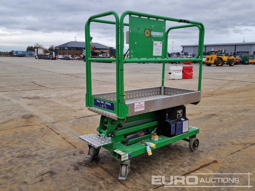 2021 Power Towers Power Tower - Emelő: 5 kép. 2021 Power Towers Power Tower - Emelő: 5 kép.