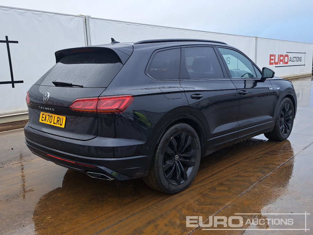 2021 Volkswagen Touareg - Terepjáró/ SUV: 5 kép. 2021 Volkswagen Touareg - Terepjáró/ SUV: 5 kép.