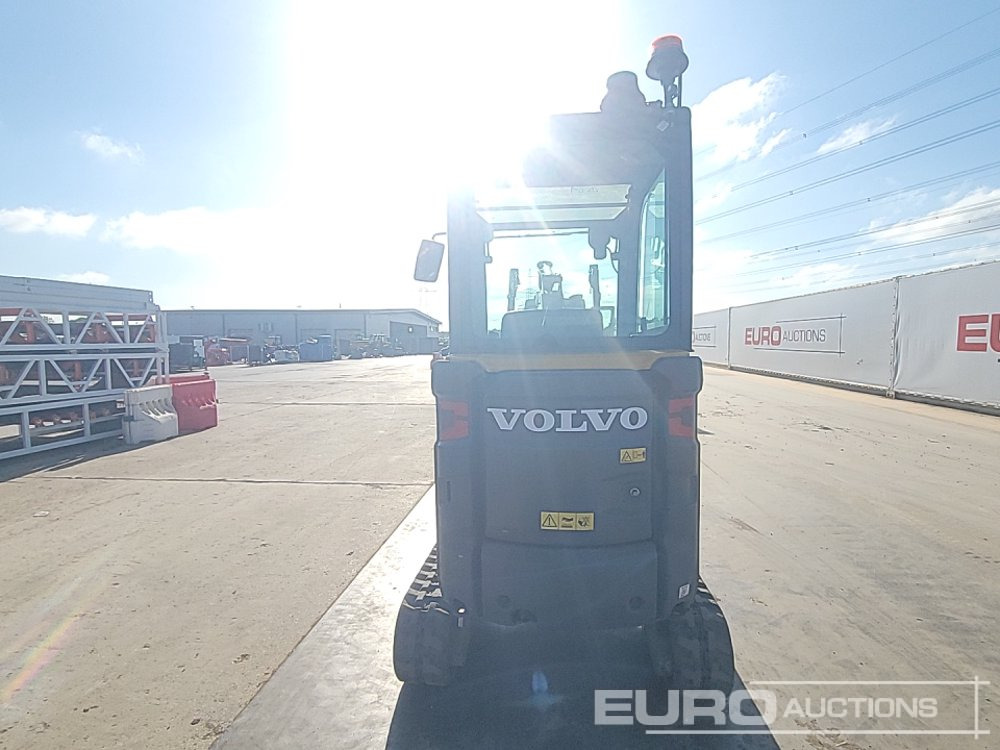 2021 Volvo EC20E - Minikotró: 5 kép. 2021 Volvo EC20E - Minikotró: 5 kép.
