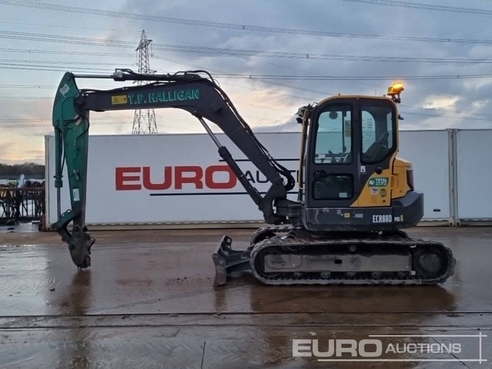 2021 Volvo ECR88D - Minikotró: 2 kép. 2021 Volvo ECR88D - Minikotró: 2 kép.