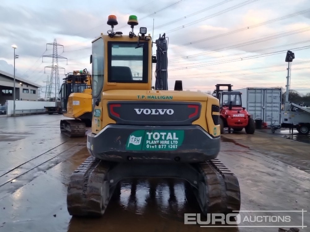 2021 Volvo ECR88D - Minikotró: 4 kép. 2021 Volvo ECR88D - Minikotró: 4 kép.