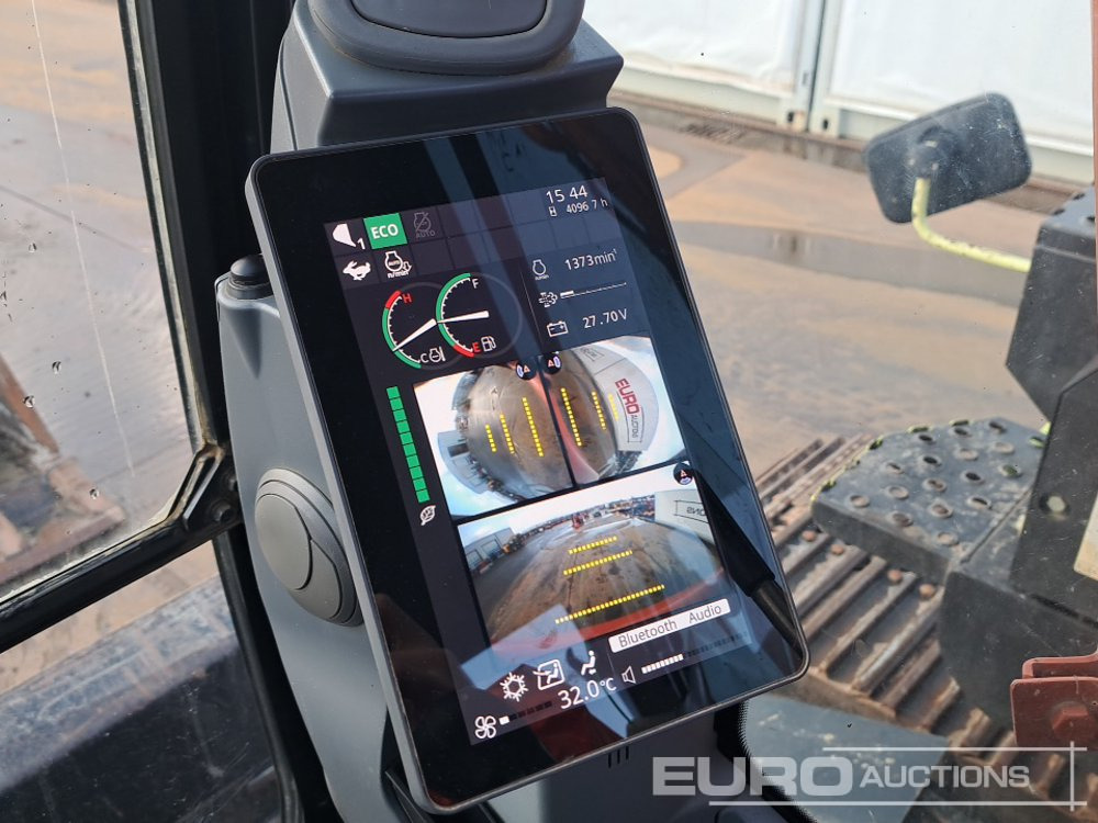 2022 Hitachi ZX135USBL-7 - Lánctalpas kotró: 5 kép. 2022 Hitachi ZX135USBL-7 - Lánctalpas kotró: 5 kép.