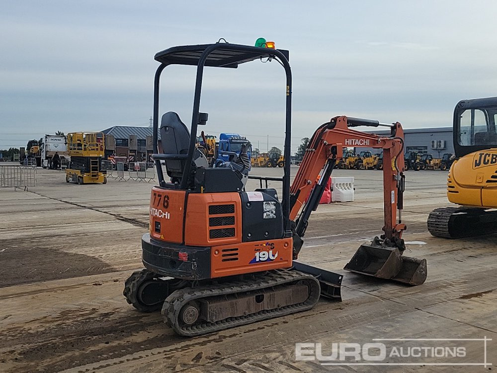 2022 Hitachi ZX19U-6 YLR - Minikotró: 5 kép. 2022 Hitachi ZX19U-6 YLR - Minikotró: 5 kép.