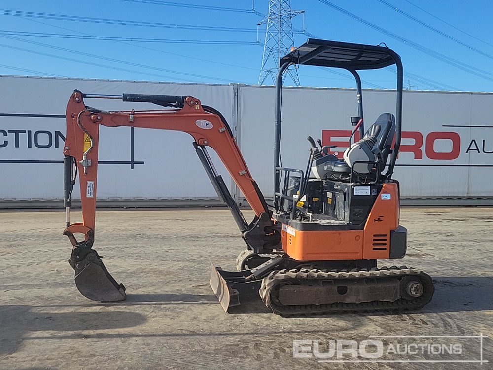 2022 Hitachi ZX19U-6 YLR - Minikotró: 2 kép. 2022 Hitachi ZX19U-6 YLR - Minikotró: 2 kép.