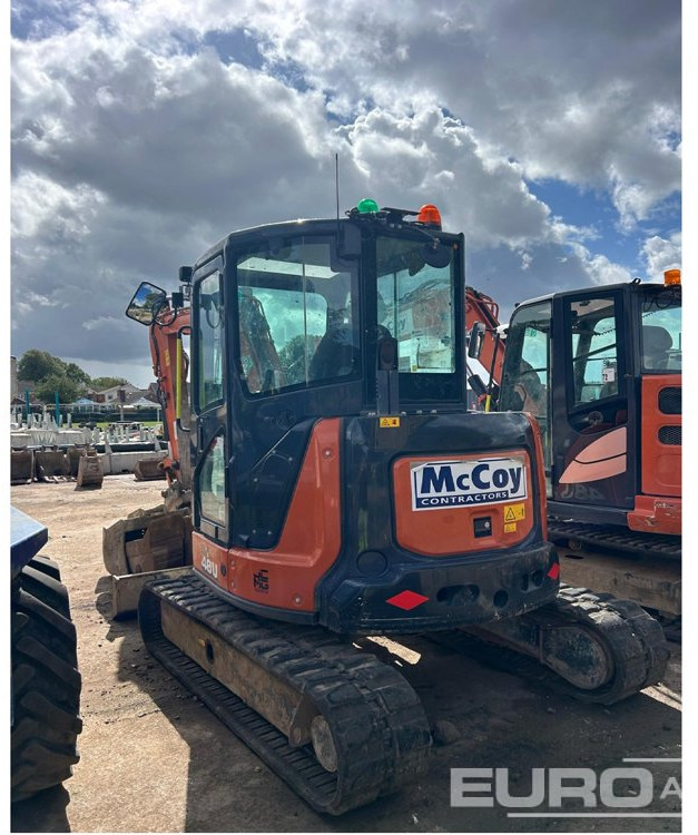 2022 Hitachi ZX48U-6 CLR - Minikotró: 2 kép. 2022 Hitachi ZX48U-6 CLR - Minikotró: 2 kép.