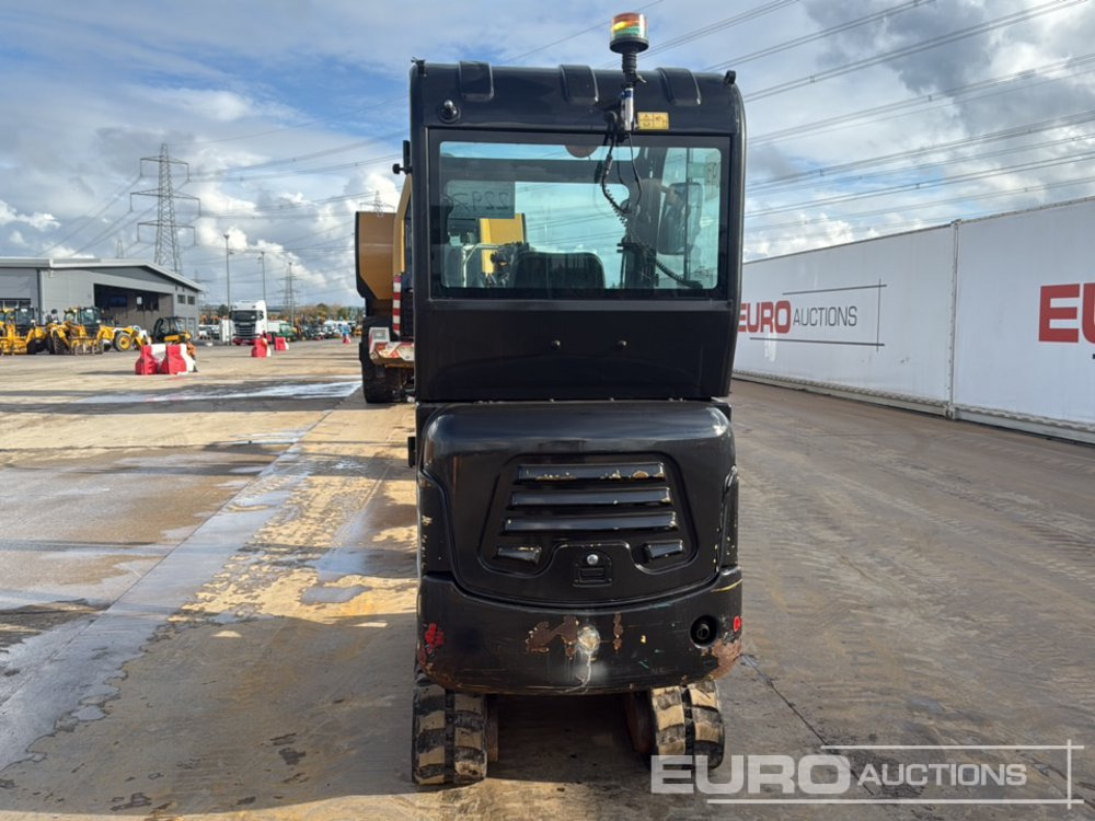 2022 Hyundai R18-9AK - Minikotró: 4 kép. 2022 Hyundai R18-9AK - Minikotró: 4 kép.
