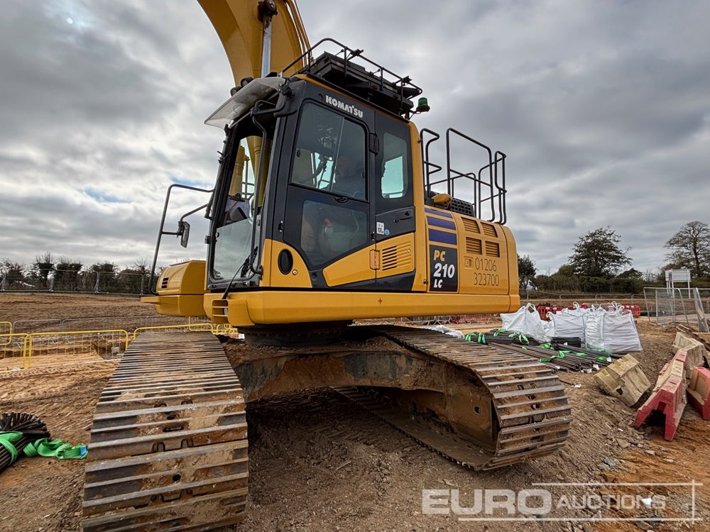 2022 Komatsu PC210LC-11 - Lánctalpas kotró: 5 kép. 2022 Komatsu PC210LC-11 - Lánctalpas kotró: 5 kép.