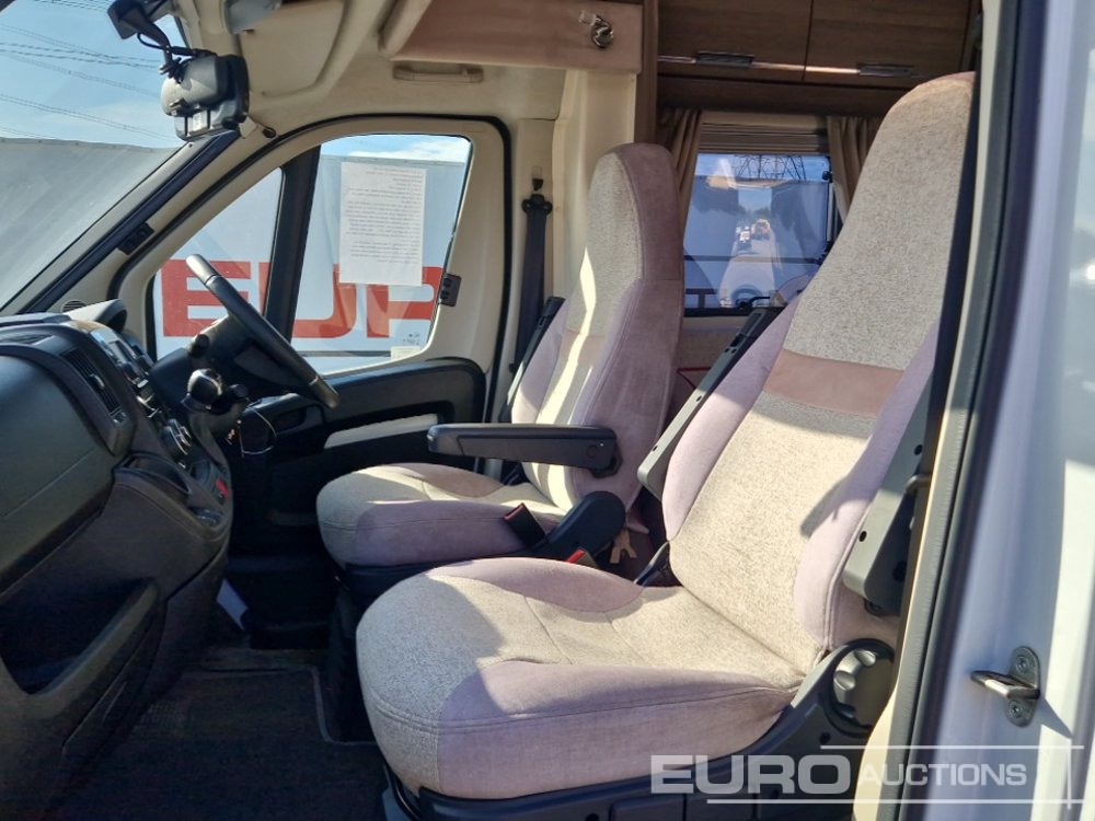 Kempingautó 2022 Peugeot Multijet: 37 kép.