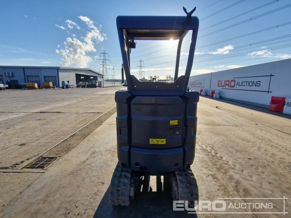 2022 Volvo ECR18E - Minikotró: 4 kép. 2022 Volvo ECR18E - Minikotró: 4 kép.