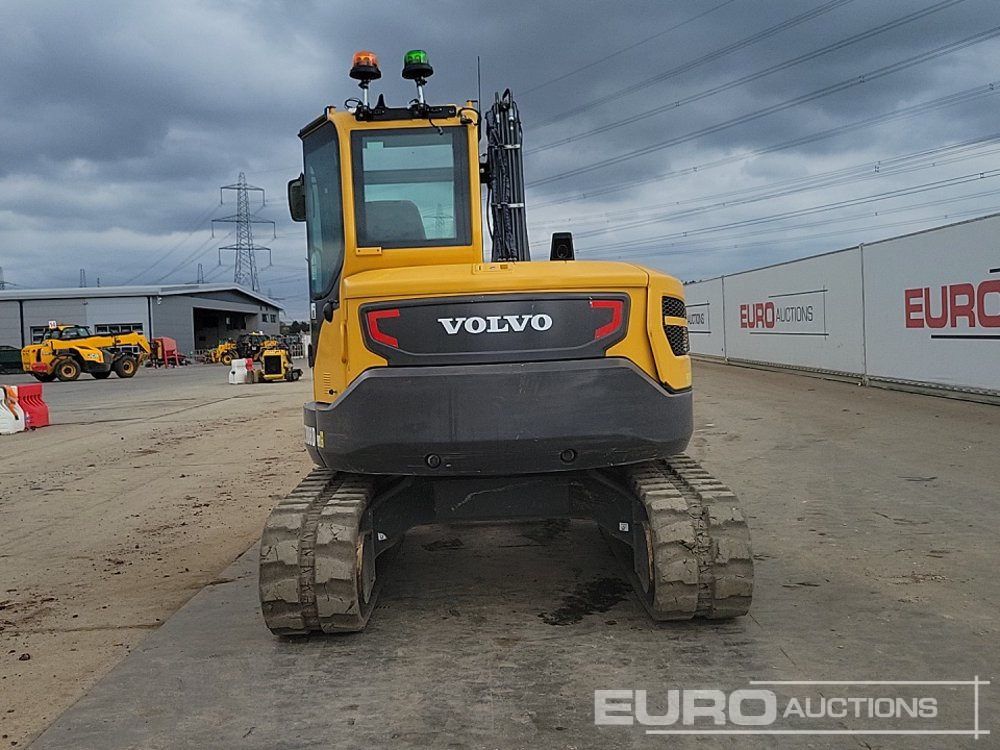 2022 Volvo ECR88D - Minikotró: 4 kép. 2022 Volvo ECR88D - Minikotró: 4 kép.