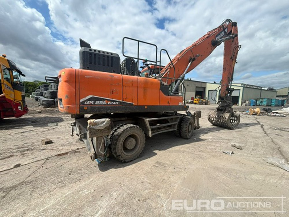 2023 Doosan DX250WMH-7 - Gumikerekes kotró: 5 kép. 2023 Doosan DX250WMH-7 - Gumikerekes kotró: 5 kép.