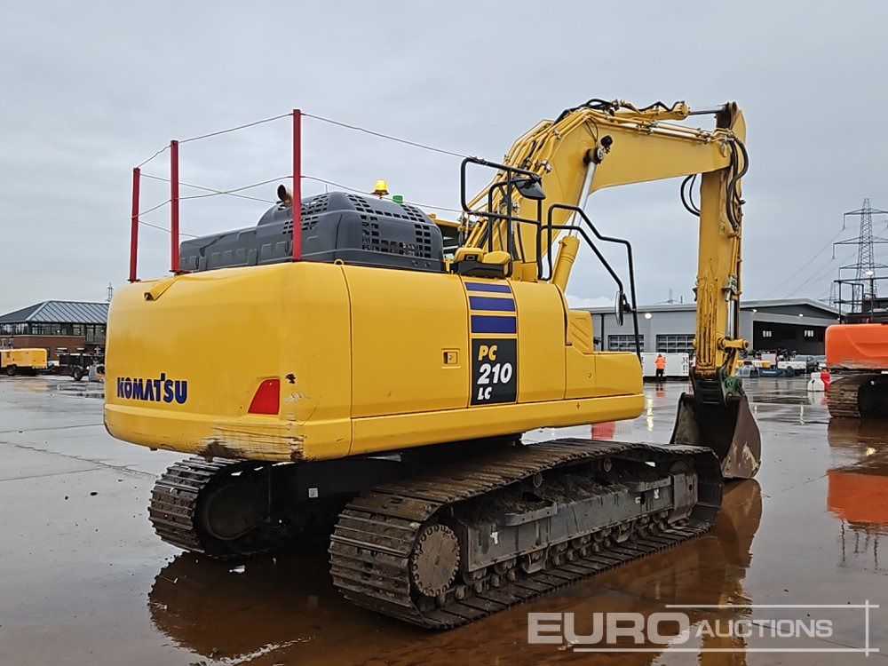 2023 Komatsu PC210LC-11 - Lánctalpas kotró: 5 kép. 2023 Komatsu PC210LC-11 - Lánctalpas kotró: 5 kép.