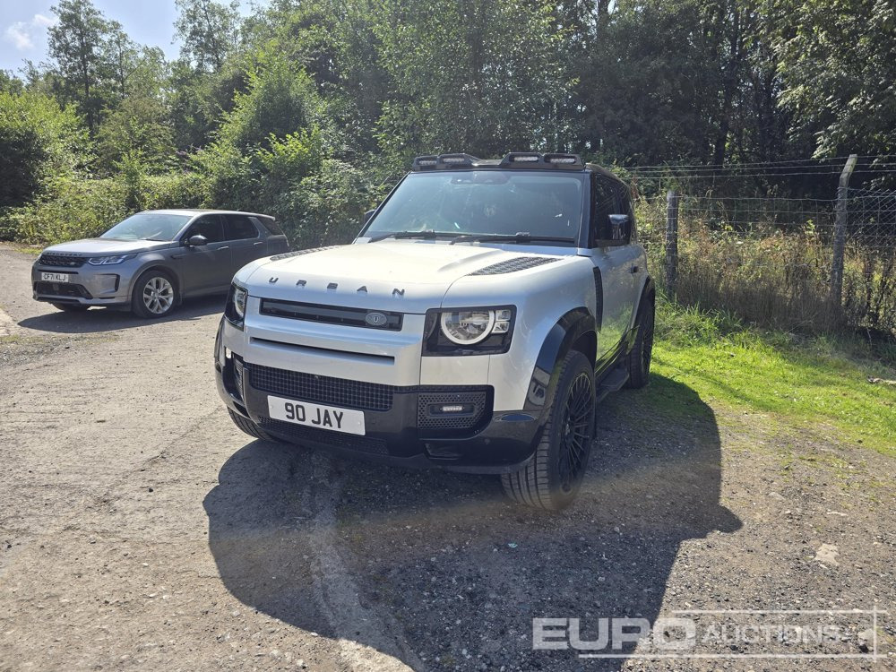 2023 Land Rover Defender 90 - Terepjáró/ SUV: 1 kép. 2023 Land Rover Defender 90 - Terepjáró/ SUV: 1 kép.