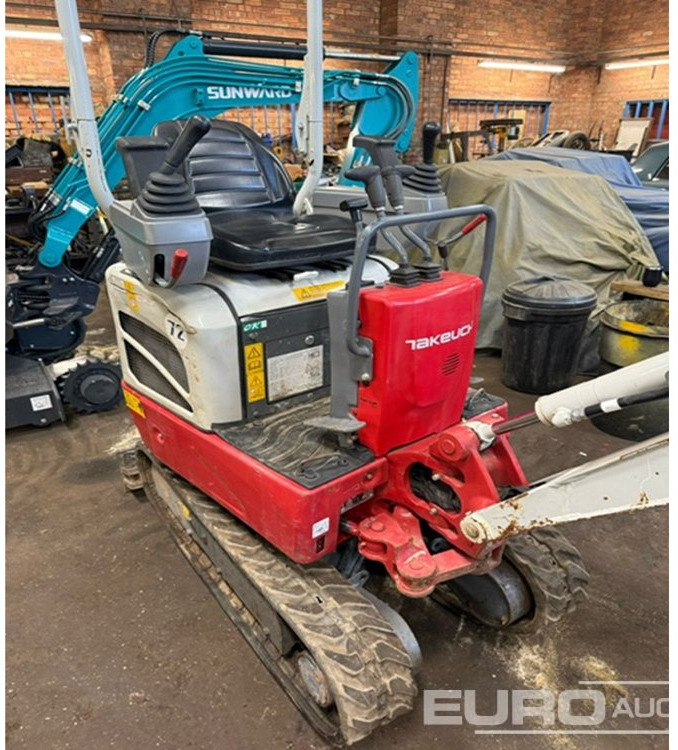 2023 Takeuchi TB210R - Minikotró: 1 kép. 2023 Takeuchi TB210R - Minikotró: 1 kép.